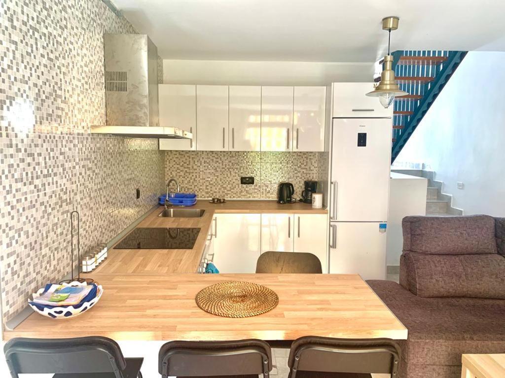 Duplex-Bungalow In Playa De Las Americas,3 Minutes Near The Best Beaches In Tenerife מראה חיצוני תמונה